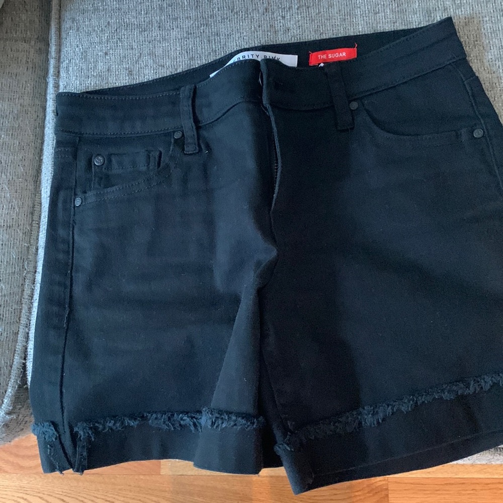Like new black Jean shorts Size 3/26